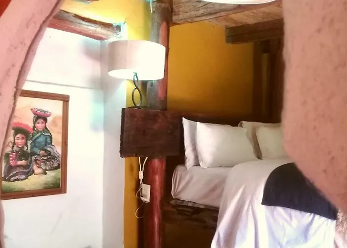 Hostel Caminantes Del Valle *