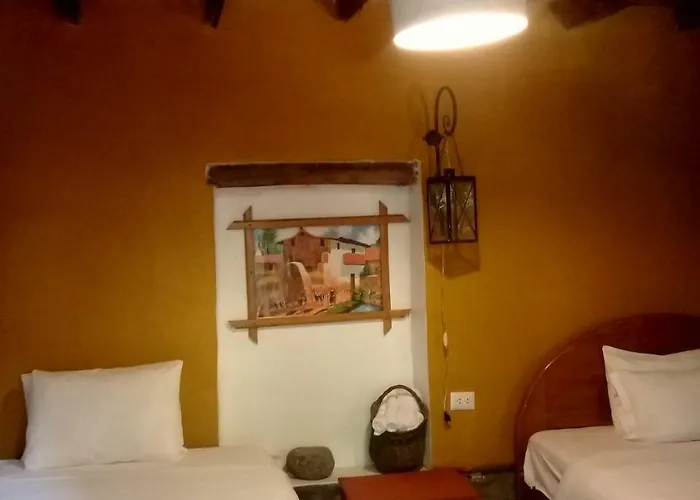 Hostel Caminantes Del Valle *