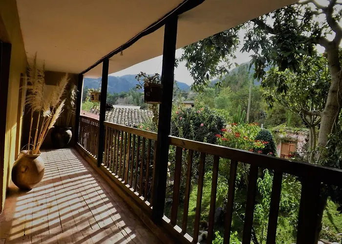 Caminantes Del Valle * Urubamba